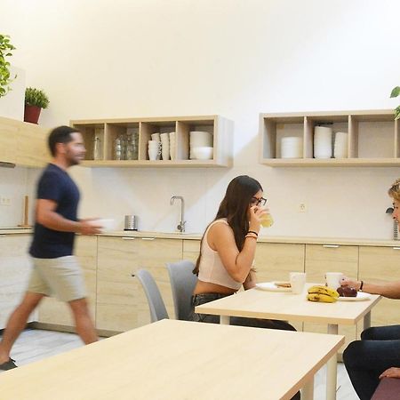 Broz Hostel غرناطة المظهر الخارجي الصورة