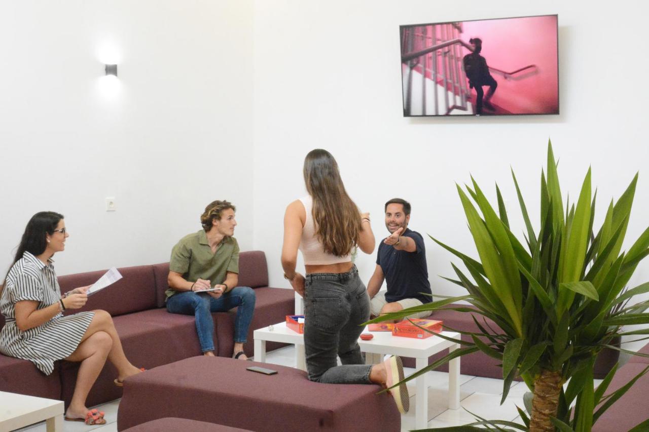 Broz Hostel غرناطة المظهر الخارجي الصورة