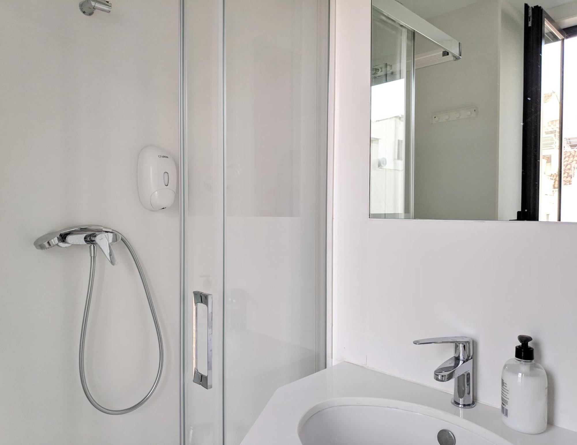 Broz Hostel غرناطة الغرفة الصورة